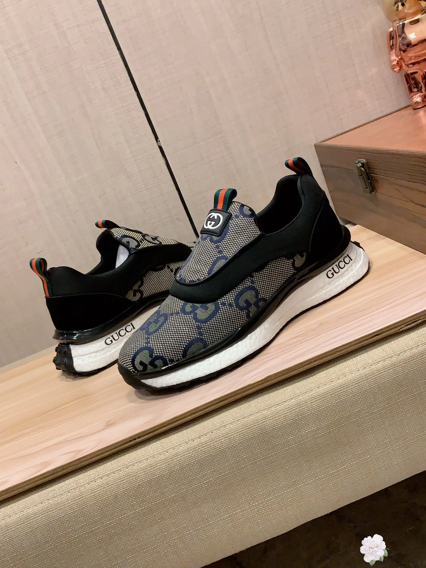 Men's men's shoes💰460💰💰🎩🎩[Lightning][Lightning] "Gucci*" The latest • popular casual shoes, top brand [seduce] luxury ~ purchasing agency, top ~ quality. [Strong] The upper is made of imported breathable cowhide with woven material ➕ breathable sheepskin feet (•) and fine workmanship. The original stylish and stylish soft rubber wear-resistant and non-slip outsole is light and comfortable on the feet. The real thing looks better when photographed. 004: Size: 38-44, 3️⃣ colors selected